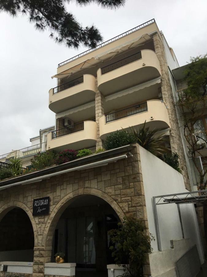 Guesthouse Marina Tucepi Exterior photo